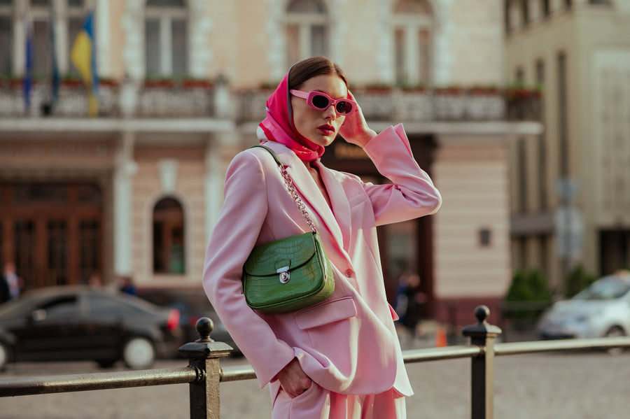How to Choose Sunglasses: Frame Shape, Lenses and UV Protection
