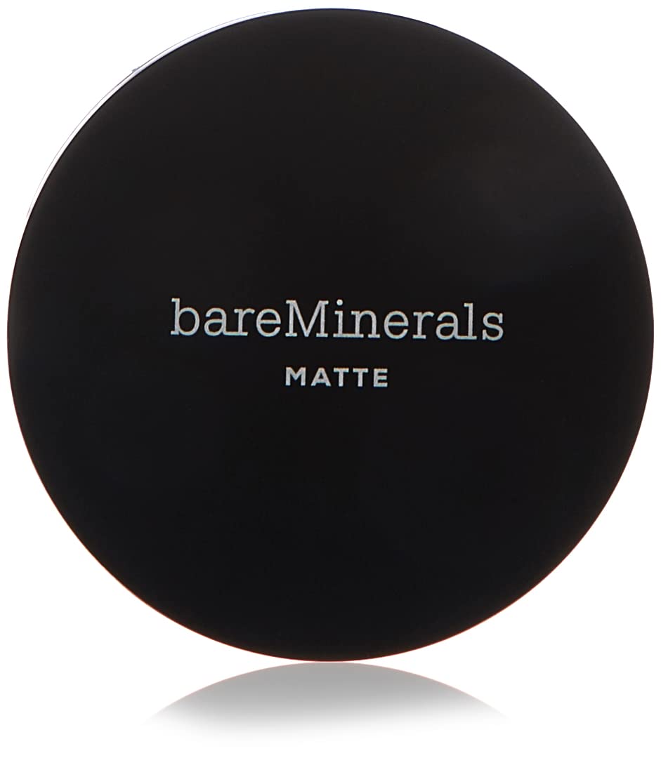 Loose mineral powder foundation in shade 13 Golden Beige, 6 g compact jar