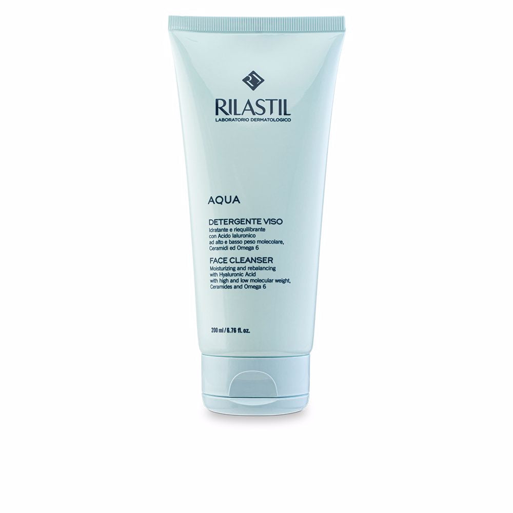 AQUA Hydrating Gentle Foam Cleanser