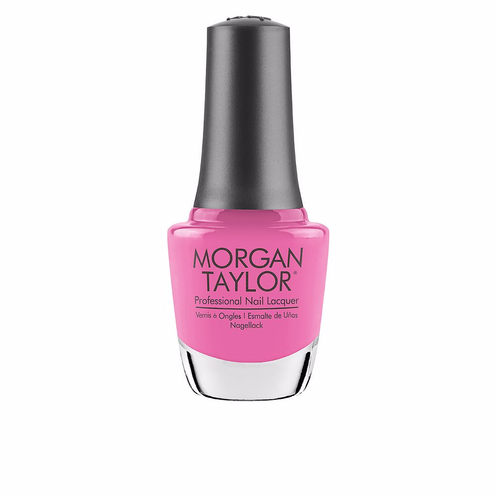 15 ml glass bottle of cream red nail lacquer with curved brush, Unisex