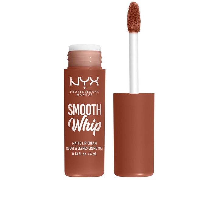 Matte liquid lip cream in cocoa brown, 4 ml, whipped texture wand