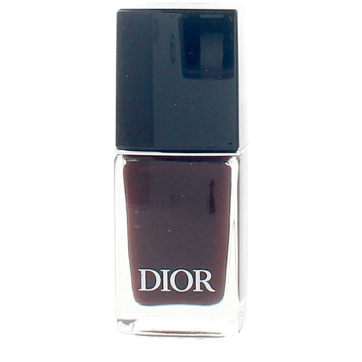 10 ml garnet gel‑effect nail lacquer with flat rounded brush detail