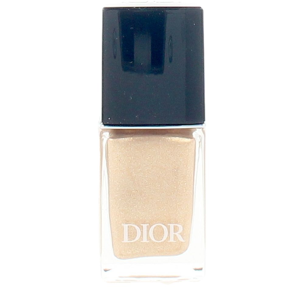 10 ml gold-tone high-shine nail lacquer with flat rounded brush, gel-effect finish