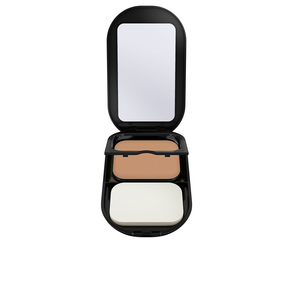 Refillable compact foundation, shade 05 Sand, 10 g, includes sponge and mirror