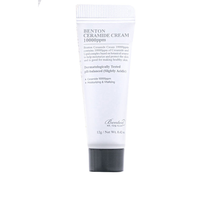 Jar of lightweight ceramide face cream with smooth texture, 12 g, Unisex