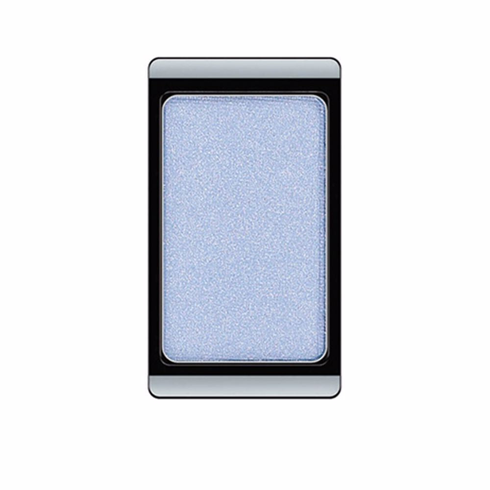 Single pearly light blue powder eyeshadow refill, 0.8 g, satin finish