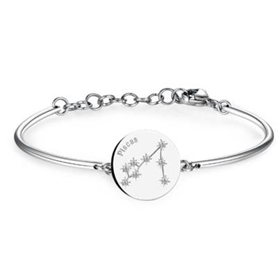 Sleek Silver Minimalist Bracelet with Modern Flair